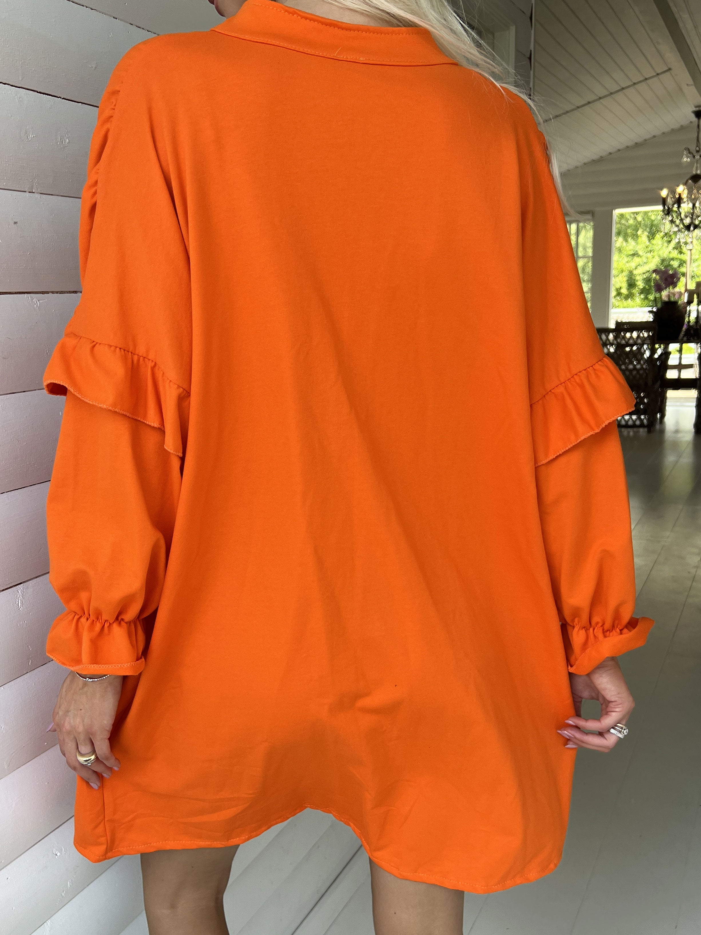 Monica Jersey - Söt joggingklänning med volanger